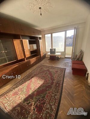 Продава 3-стаен апартамент