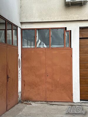 Гараж в кв. Ялта
