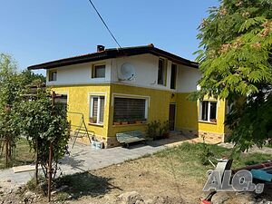 Къща в Новата Махала