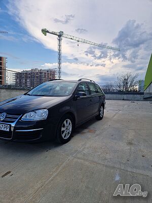 Продава голф5