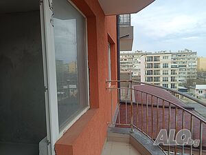 Продава се тристаен апартамент в М. Рудник