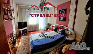 Продава 2-ри и 3-ти етаж от къща в кв. Христо Ботев, гр. Добрич
