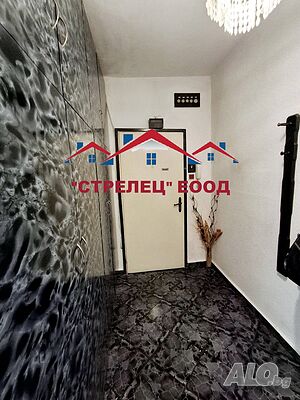 Продава 2-стаен апартамент с гараж - 67 кв.м гр. Добрич