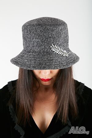 Зимна Дамска Шапка Bucket hat Michele - Сива