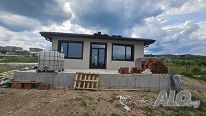 ЕДНОЕТАЖНА къща в Стара Загора