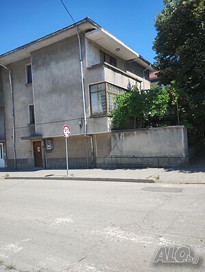 Продавам къща