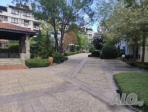 Продава Тристаен Апартмент в Oasis resort & Spa в Лозенец