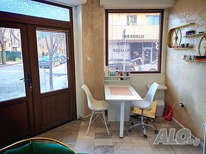 Място за маникюр под наем / Стол под наем
