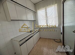 Просторен многостаен апартамент с гараж и таванско помещение