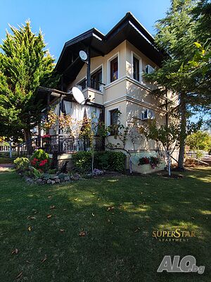 Къща със сауна и джакузи в затворен комплекс, с. Кошарица