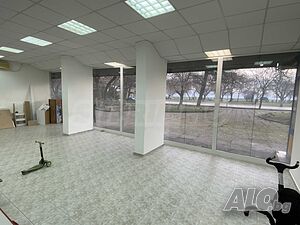Светло и просторно помещение под наем