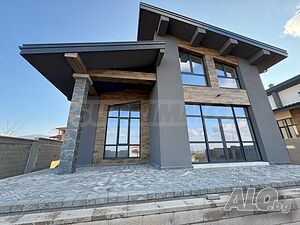 Луксозна smart къща с високо качество в Белащица
