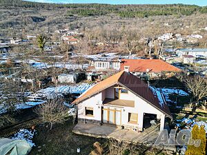 Къща във вилната зона на град Севлиево