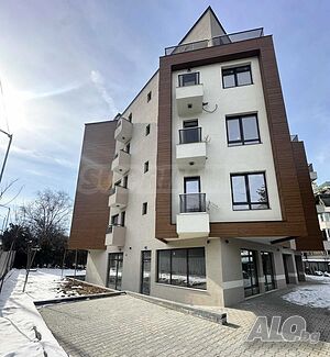 Търговско помещение с паркомясто под наем на бул. ”Симеоновско шосе”