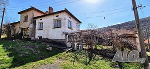 Уютен имот сред природата - само на 120 км от София