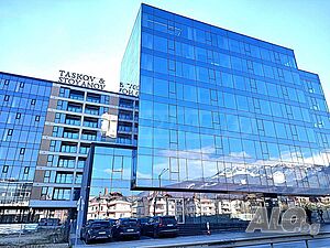 Търговски имот с високи тавани на бул. ”Симеоновско шосе”, до Фантастико