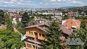 Самостоятелна сграда с 11 апартамента и паркоместа в кв. Карпузица
