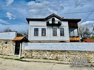 Реновирана Възрожденска къща само на 15 км от Велико Търново