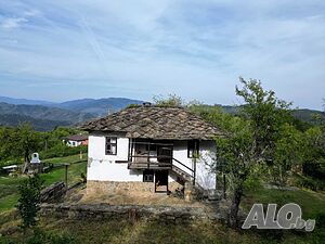 Автентична къща с панорамна гледка в Севлиевския Балкан
