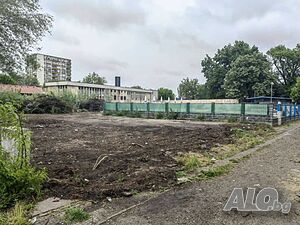 Парцел до парк Влакидикина бахча подходящ за строителство