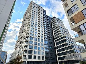 Тристаен апартамент с красиви панорамни гледки в иновативна сграда на 2025 г. Smart Tower