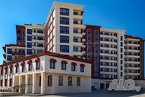 Просторен офис на партер в престижна нова сграда в квартал Младост