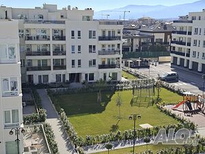Тристаен апартамент в Етап 2 на нов комплекс в подножието на Родопите
