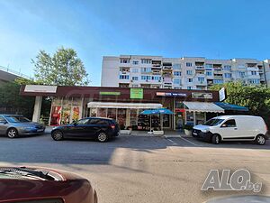 Търговски обект за продажба в кв. ”Овча купел” 2