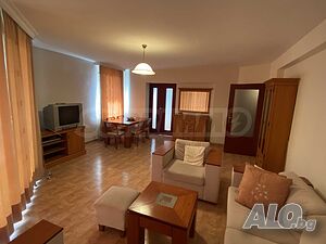 Просторен апартамент с гледка към реката