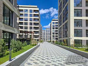 Просторен тристаен апартамент в нов модерен комплекс в кв. ”Тракия”
