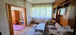 Тристаен апартамент с отлична локация в централната част на Севлиево