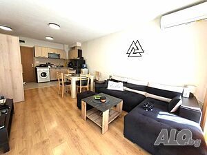 Слънчев двустаен апартамент в целогодишен комплекс Aspen Golf Resort