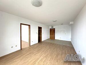 Необзаведен двустаен апартамент, разположен в района на Pirin Golf and Country Club