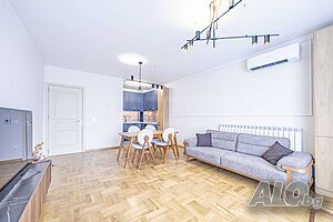 Прекрасен двустаен апартамент под наем в Reina Sofia Residence