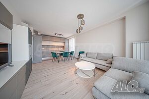 Чисто нов тристаен апартамент под наем в Tech Park Residence