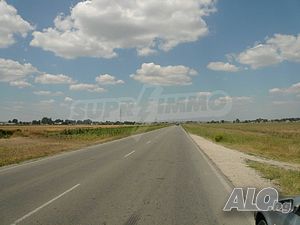 Регулиран парцел за застрояване близо до Дунав мост