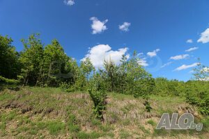 Парцел с прекрасна панорама в сърцето на Балкана
