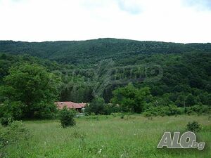 Парцел за жилищно строителство в Етнографски резерват с. Боженци