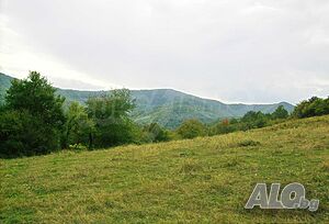 Голям парцел за продажба с прекрасна панорама, в сърцето на Стара планина