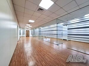 Отличен офис до метростанция ”Бизнес Парк” в ”Младост 4”
