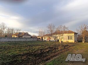 Просторен имот с потенциал в близост до Велико Търново