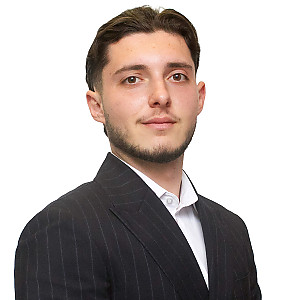 Велико Янев