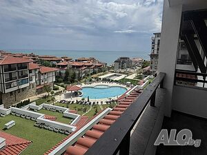 Едностаен апартамент с морска гледка в луксозен комплекс в Свети Влас
