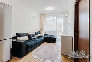 Слънчев двустаен апартамент в центъра на Слънчев бряг