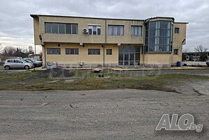 Голяма, напълно изградена и оборудвана, автосервизна база близо до Бургас