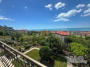 Самостоятелна къща с морска панорама в м-т Инцараки, Свети Влас