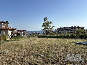 Поземлен имот с морска панорама в м-т Инцараки, Свети Влас