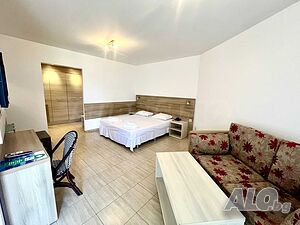 Отличен ваканционен имот - готово студио с гледка море на плаж Каваци