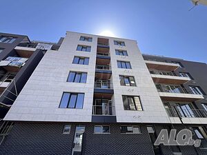 Нов двустаен апартамент с панорама към морето, на първа линия в Поморие
