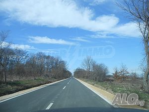 Чудесен парцел за инвестиция с приятна панорамна гледка